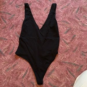 Babton by Aritzia black V neck bodysuit